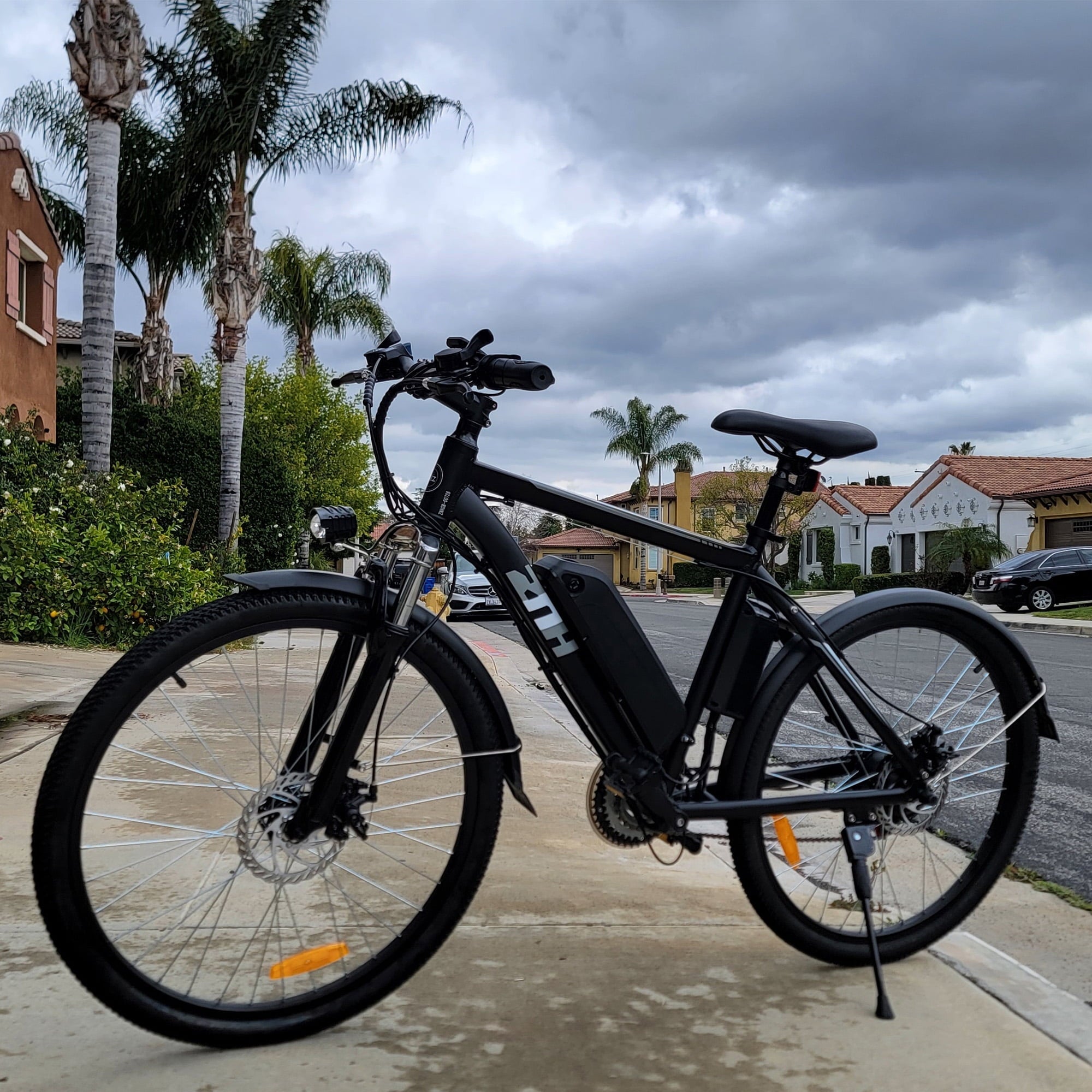 ZNH Electric Bike 26 Electric Mountain Bicycles 350W Motor E bike 21 Speed 36V 10Ah Electric Commuter Bike 20MPH Black Electric Bicycle Ebike