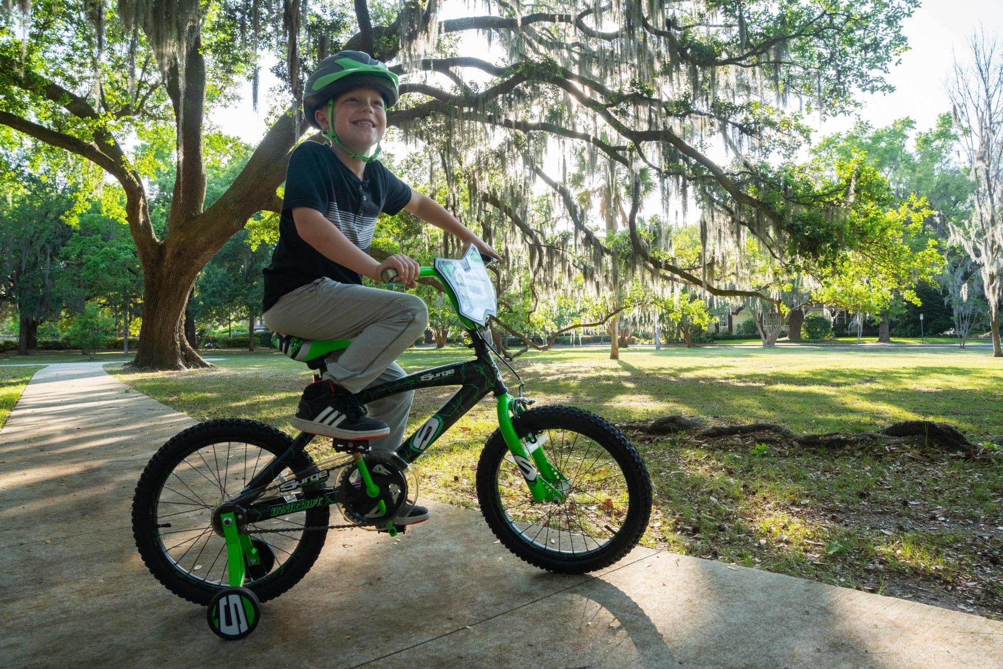 Dynacraft Surge Boys 18 BMX Bike, For Kids Age 6-9 Years, Green