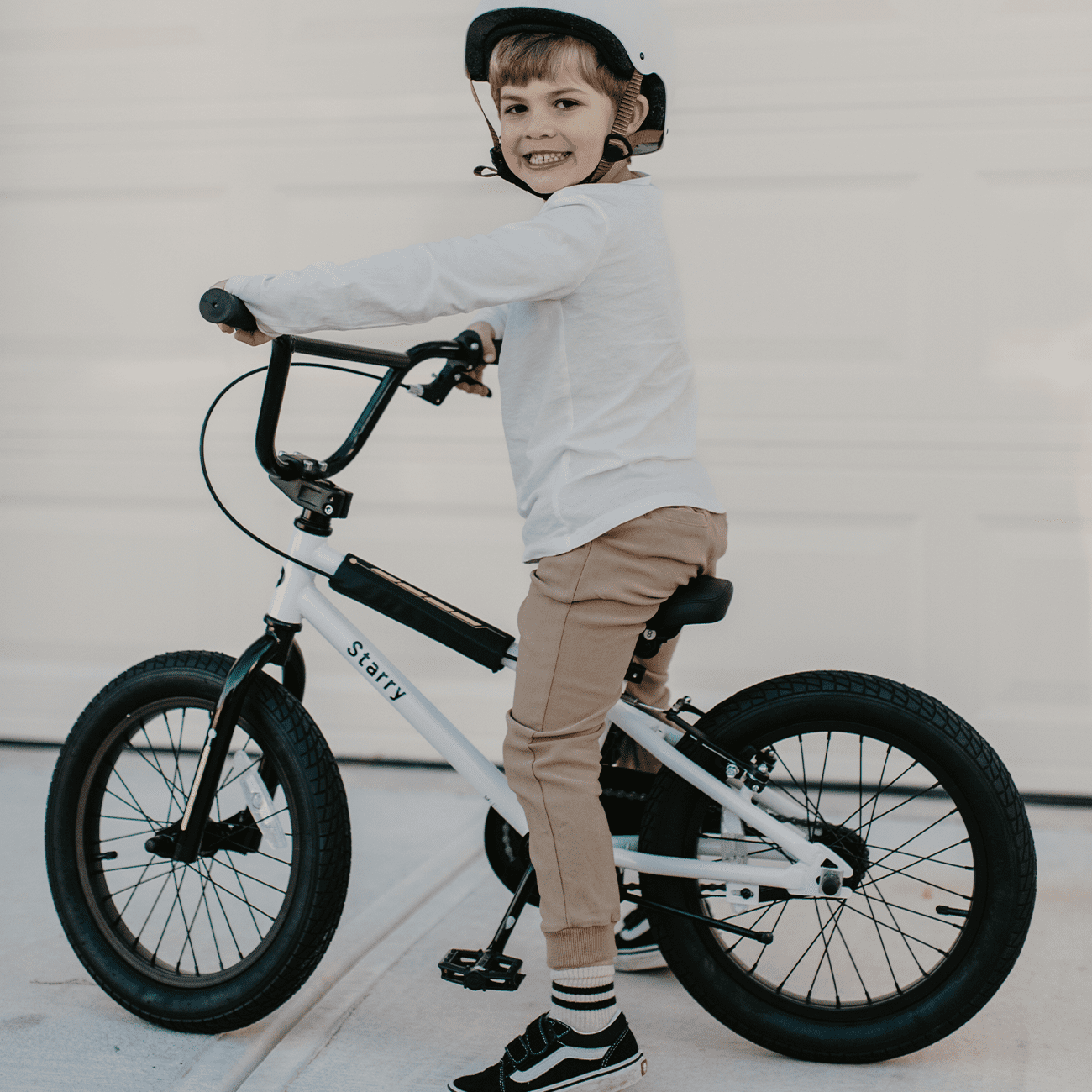 Glerc 16 Inch Little Kids Bike for Over 4 Years Old Boys Girls Youth BMX Style Bicycle with Training Wheels Coaster & Rear V Brake, Black